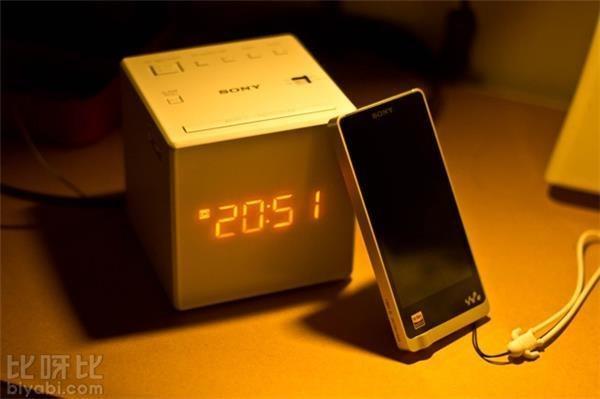 比呀比: Sony 索尼 Alarm Clock Radio 闹钟收音机 黑色 $14.99
